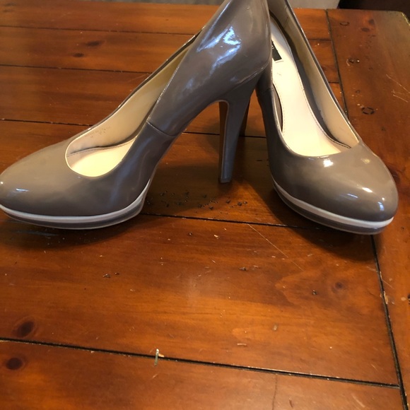 Nude Platform Pumps, size 8 - Picture 3 of 4